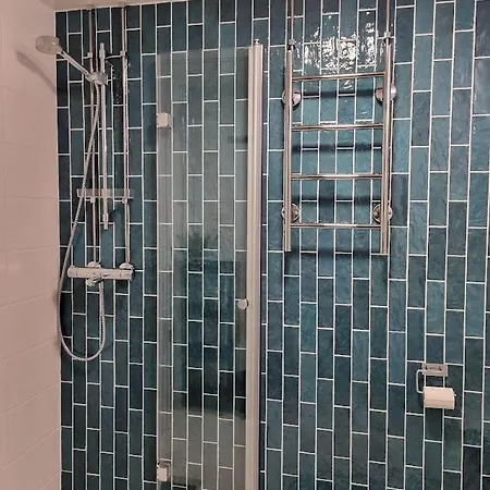 With Two Bedrooms And A Parking Space Vantaa